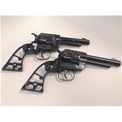 PAIR OF VINTAGE TOP HAND CAP GUNS