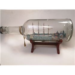 VINTAGE DETAILED SHIP IN THE BOTTLE LARGE