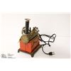 Image 1 : ANTIQUE WEEDEN ELECTRIC STEAM ENGINE MODEL