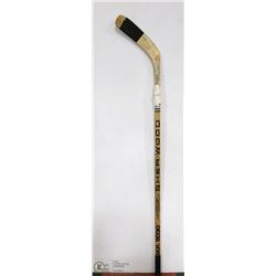 1985 OILERS TEAM SIGNED STICK, GRETZKY, MESSIER