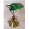Image 1 : VINTAGE BRASS BANKERS DESK LAMP GREEN GLASS SHADE