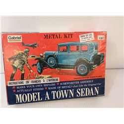 1960S METAL MODEL A FORD MODEL KIT