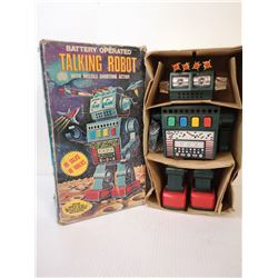 VINTAGE BATTERY OPERATED MISSILE ROBOT WITH BOX