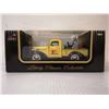 Image 1 : 1939 CHEVY PICKUP DIECAST MODEL