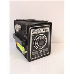 PHO TAK EAGLE EYE 120 CAMERA ANTIQUE