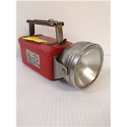 1950S RAY O VAC TIN FLASHLIGHT