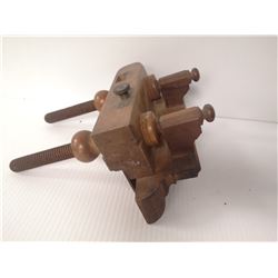 ANTIQUE WOOD VICE