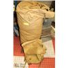 Image 1 : VINTAGE SLEEPING BAG & BACKPACK