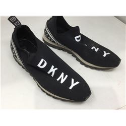 MensDKNYsize 10 sport shoes