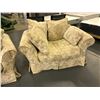 Image 2 : CREAM FABRIC 2 SEAT PILLOW BACK DEEP SEAT SOFA WITH OVERSIZED ARM CHAIR