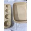 Image 2 : 2 Stoneware Baking Dishes. Casserole Dish & Muffin pan. Never Used