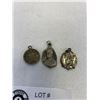 Image 2 : 3 Vintage Silver Religious Medallions