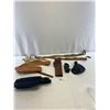 Image 1 : Nice Lot Of Vintage Gun Holsters And Belts