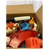 Image 1 : Nice Box Lot Of Vintage Toys From The 1970's, Lego, Cars, Building Blocks, Etc.