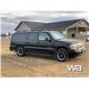 Image 2 : 2004 GMC YUKON DENALI 4-DOOR SUV