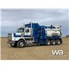 Image 1 : 2015 WESTERN STAR 4900SA TRI-DRIVE HYDRO VAC TRUCK