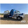 Image 2 : 2015 WESTERN STAR 4900SA TRI-DRIVE HYDRO VAC TRUCK