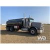 Image 2 : 2003 PETERBILT 378 T/A 16670 L WATER TRUCK