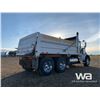 Image 3 : 2015 KENWORTH T800B T/A DUMP TRUCK