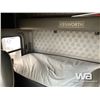 Image 15 : 2015 KENWORTH W900 T/A SLEEPER TRUCK TRACTOR