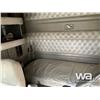 Image 13 : 2009 KENWORTH W900 T/A SLEEPER TRUCK TRACTOR