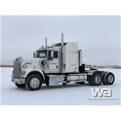 2009 KENWORTH W900 T/A SLEEPER TRUCK TRACTOR