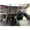 Image 7 : 2009 KENWORTH W900 T/A SLEEPER TRUCK TRACTOR