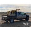Image 3 : 2014 GMC 3500 SIERRA CREW CAB FLAT DECK PICKUP