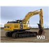 Image 3 : 2016 KOMATSU PC390LC-10 HYDRAULIC EXCAVATOR