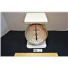 Image 1 : Vintage American Family 25 LB Kitchen Scale