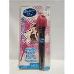 Tanya Tucker American Idol Mic