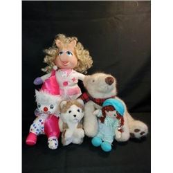 Tanya Tucker Lot of Stuffed Animals