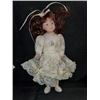 Image 5 : Tanya Tucker Porcelain Dolls