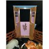 Image 2 : Tanya Tucker Barbie Stable with 2 horses