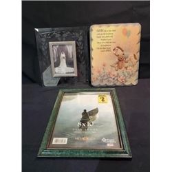 Tanya Tuckers picture and frames