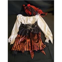 Tanya Tucker clothing