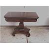 Image 1 : Mahogany Game Table #1337416