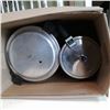 Image 1 : 2 stainless pressure cookers