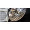Image 2 : PRESTO HEAT DISH AND HOLMES WINDOW FAN