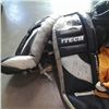 Image 2 : BAG OF HOCKEY GEAR, HIGH TECH GOALIE PADS