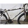 Image 2 : GREY ARASHI BIKE
