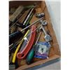 Image 2 : Tray of various tools