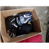 Image 2 : 2 BOXES OF HOCKEY PADS AND TENT