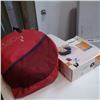 Image 1 : Portable sun shade with inflatable pad and neck pillow