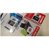 Image 3 : 4 NEW MICRO SD CARDS WITH ADAPTER 2-256GB AND 2-16GB