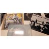 Image 4 : 4 JOHN LENNON RECORDS