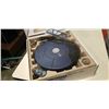 Image 2 : IROBOT ROOMBA  440 COMPLETE IN BOX