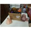 Image 1 : Box of vintage collectible, amber glass, lamp and more