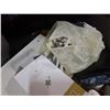 Image 3 : BOX OF HAIRDRESSING SUPPLIES, PRACTICE HEADS, ETC