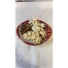 Image 2 : BASKET OF CORAL AND SHELLS